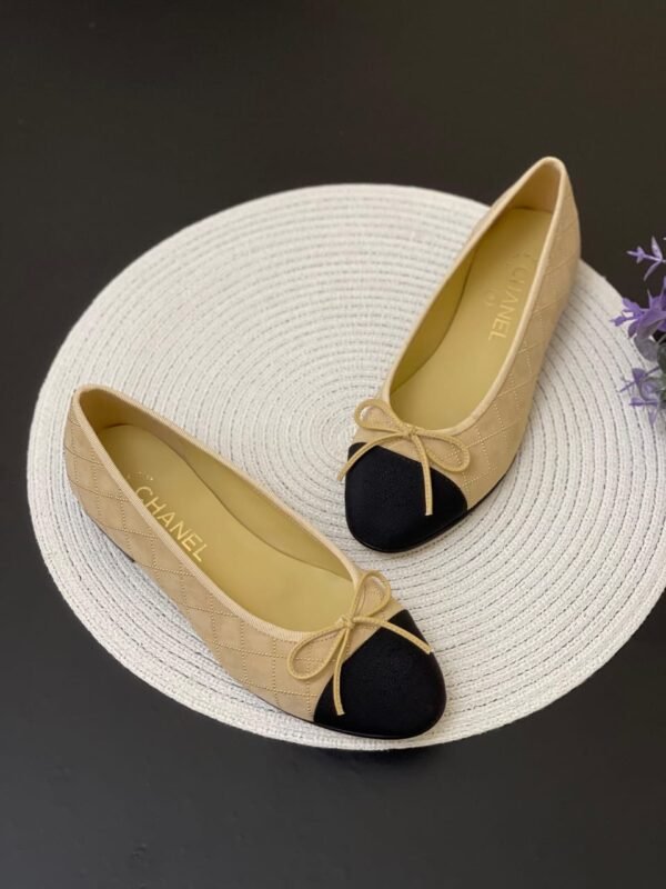 CHANEL FOOTWEAR AND SHOES - Image 3