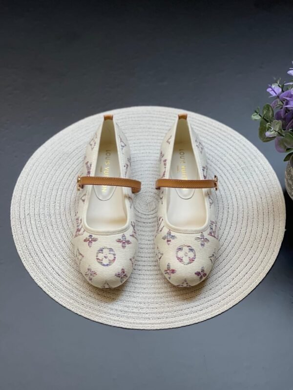 LOUIS VUITTON shoes