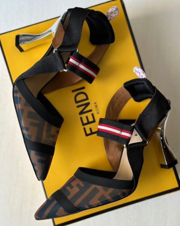 FENDI LADIES HEELS - Image 3