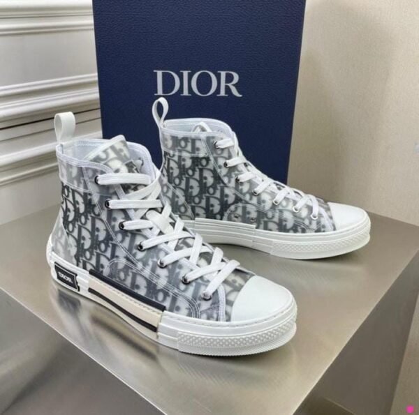 DIOR - Image 2