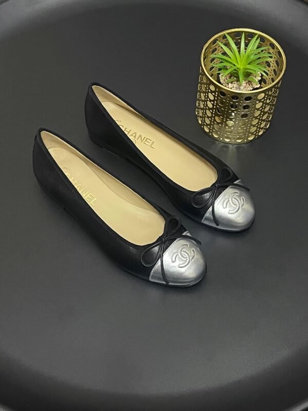 Chanel shoes - Image 2