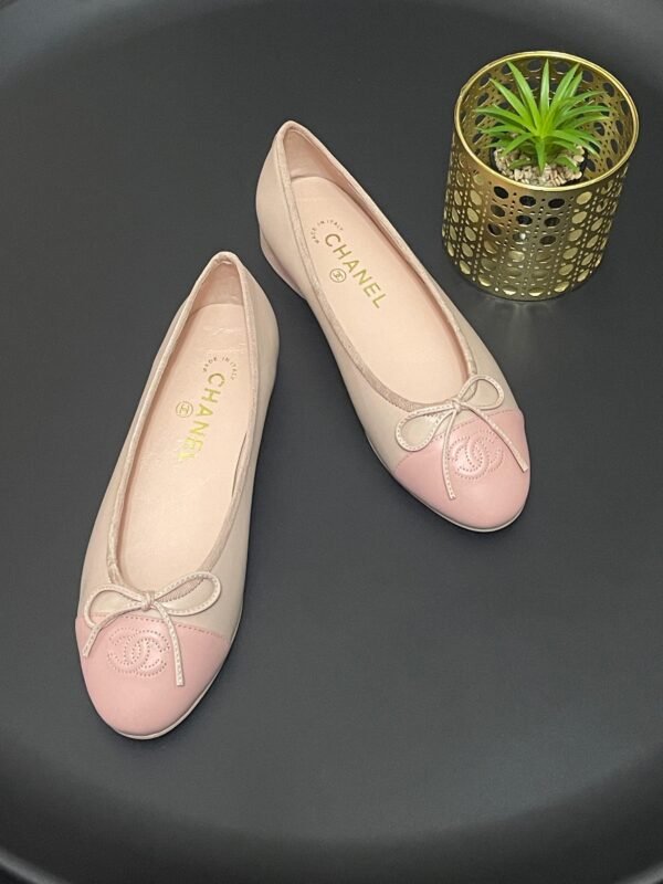 Chanel shoes - Image 2